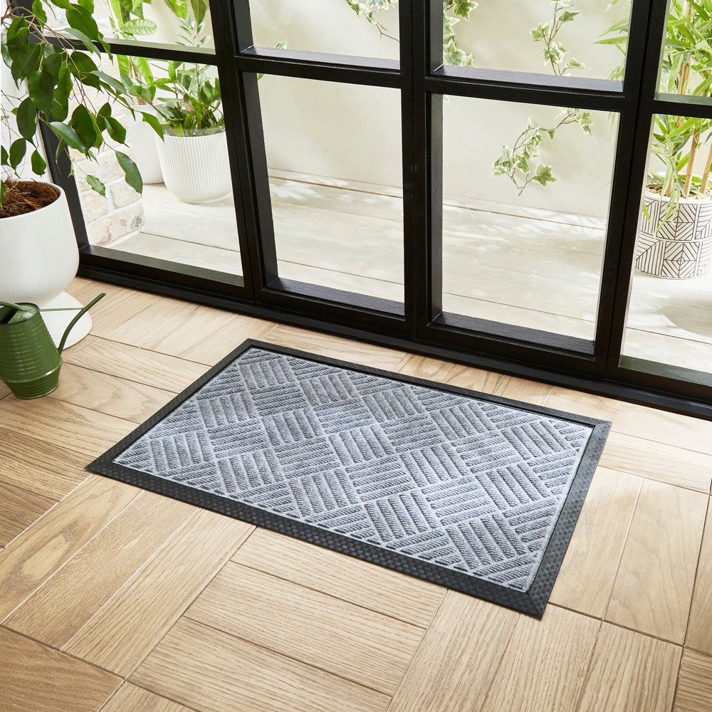 Utility Rugged Rubber Doormat in Silver Grey